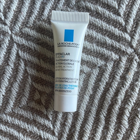La roche Posay Lipikar Skincare Set - Picture 8 of 9
